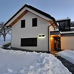 S&b's Retreat * Godovic