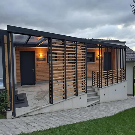 S&b's Retreat Apartman Godovic