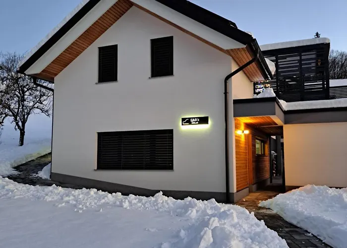 S&b's Retreat * Godovic